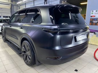 Оклейка автомобиля полиуретановой пленкой